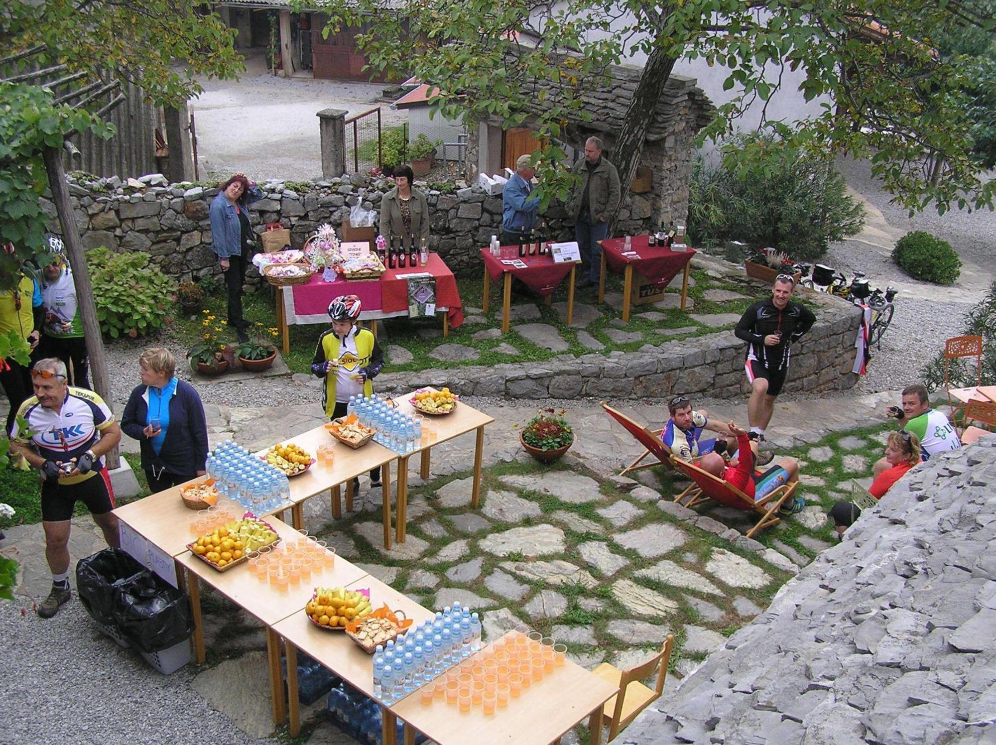 Pliskovica Youth Hostel Esterno foto