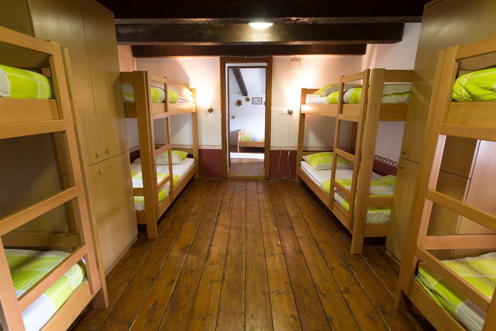 Pliskovica Youth Hostel Esterno foto